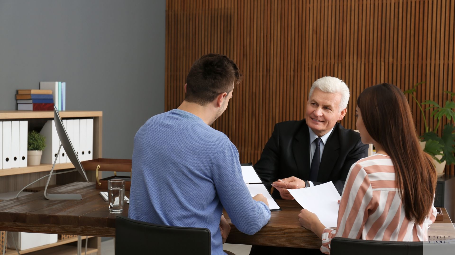 non probate real estate attorney in a meeting with family members